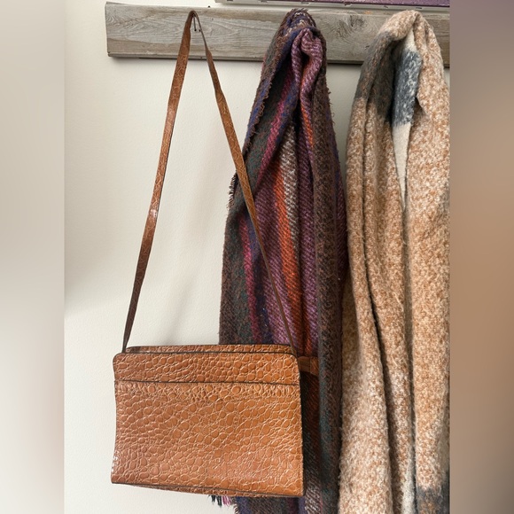 Vintage John Weitz Genuine Leather Alligator Embossed Shoulder Bag - Picture 1 of 5